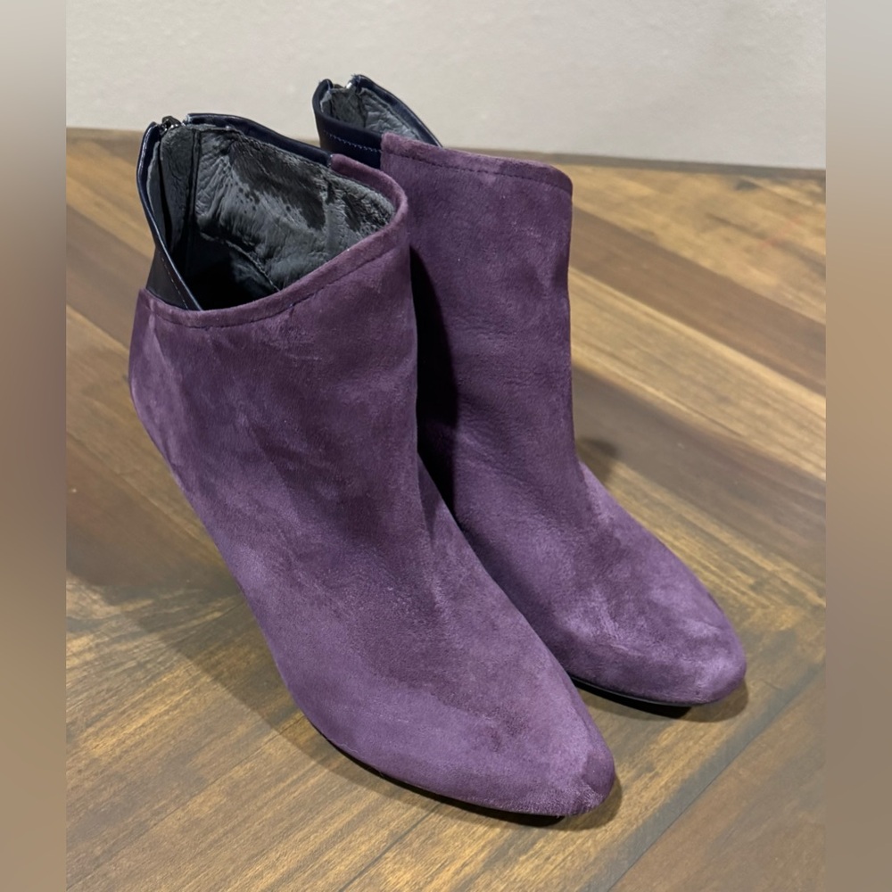 Tsubo Purple/Blue Colorblock Suede Leather Ankle Heeled Booties | Women’s 8